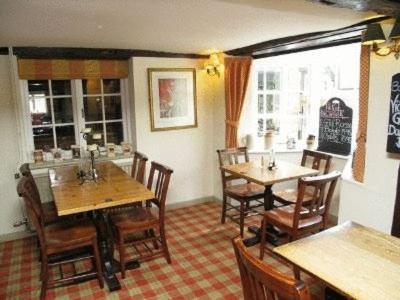 The New Inn Heckfield Экстерьер фото